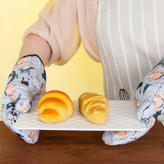 INSULATING OVEN GLOVES