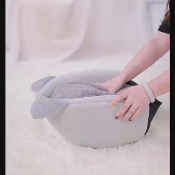 PLUSH HOUSE FOR CATS AND DOGS